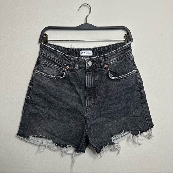 Zara High Waisted Distressed Cut Off Jean Shorts - Picture 1 of 4